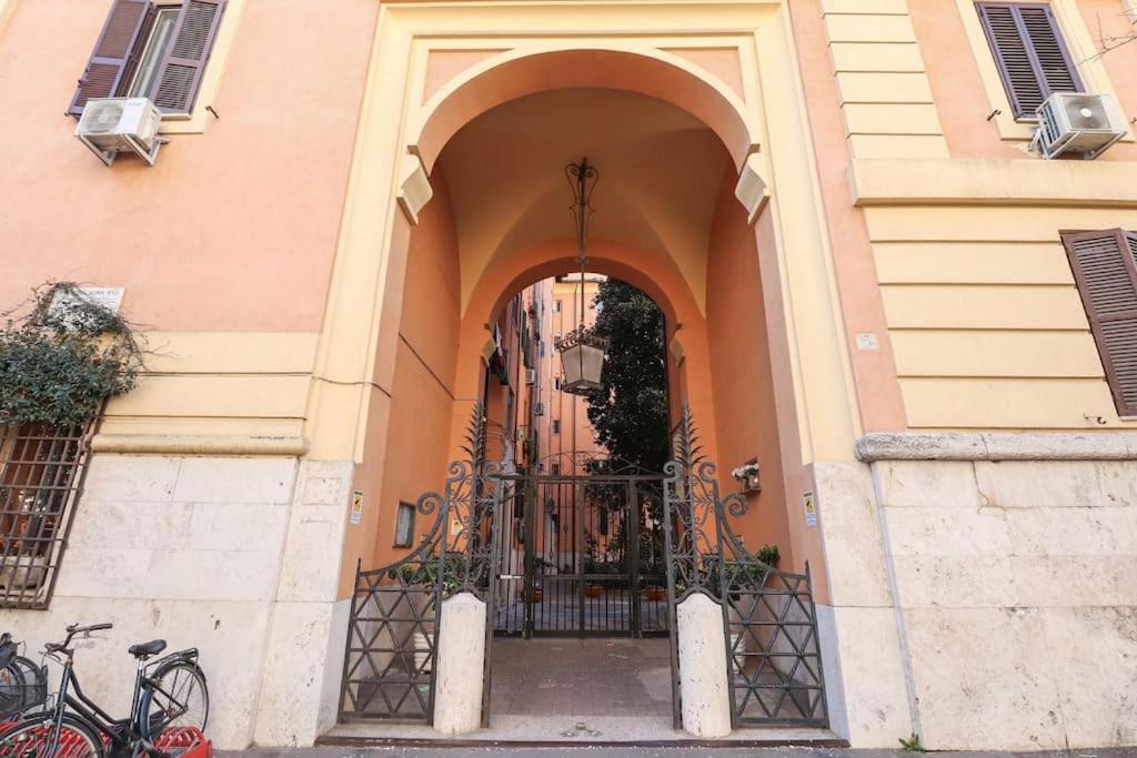 Vaticano - Appartamento Nuovo Рим Экстерьер фото